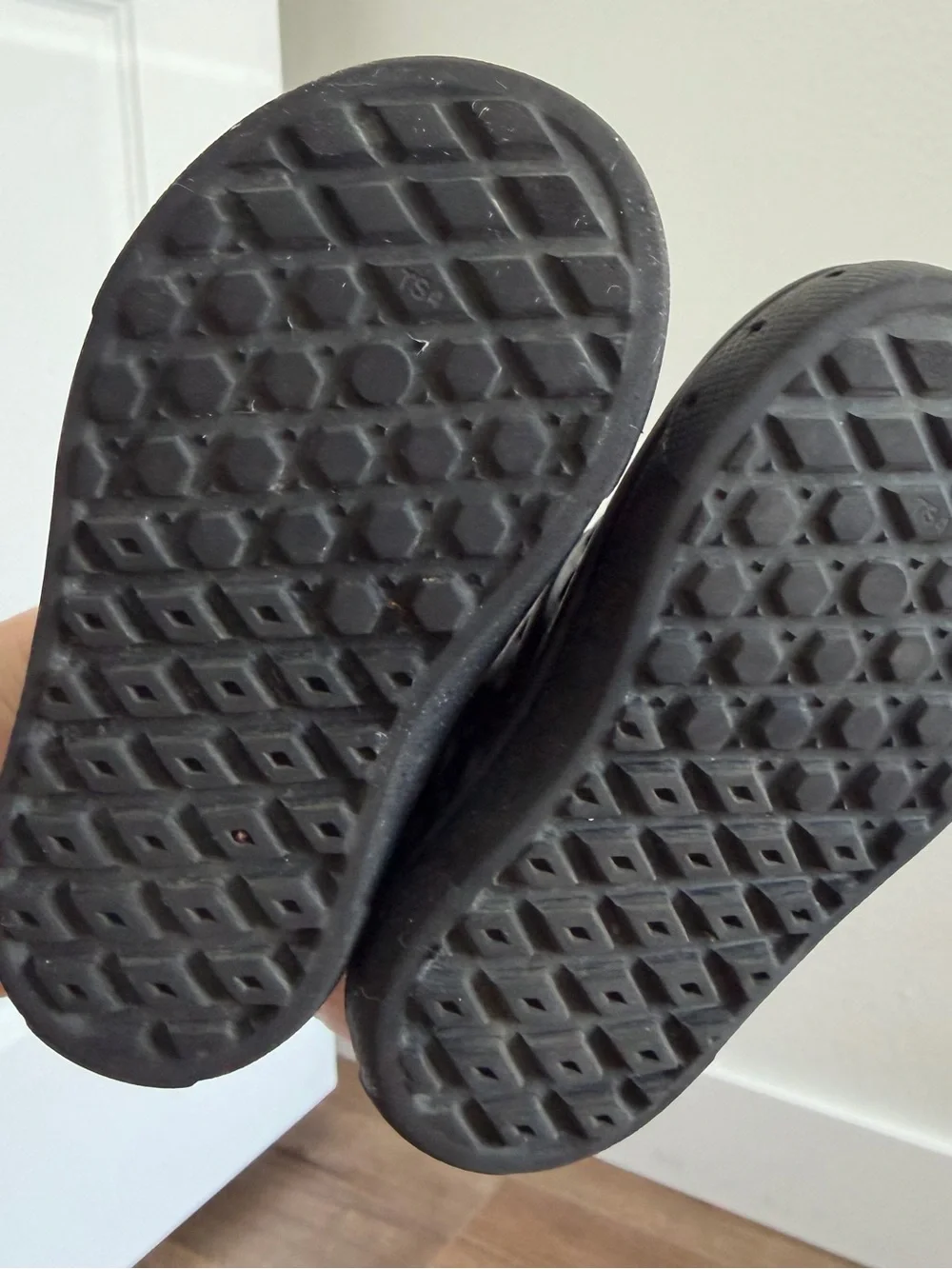 Vans Black Rubber Slip-On Shoes Size 4c Baby Unisex Water Everyday Casual